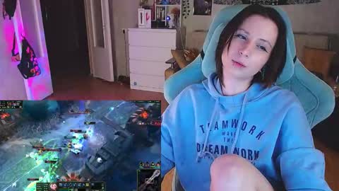 Kris online show from January 15, 9:41 pm