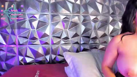 YUMEKO  online show from October 21, 6:55 pm