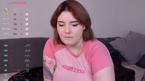 YumemiyaYumi online show from November 2, 8:53 pm