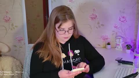 Polly online show from October 19, 12:21 pm