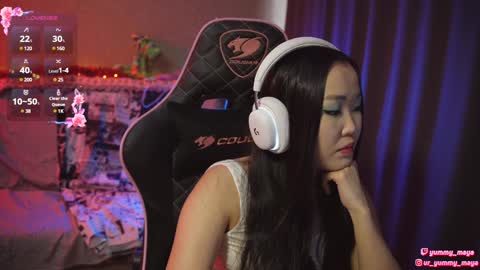 Snapshot of yummy_maya chatting on February 5, 6:35 am Chimi online show from February 5, 6:35 am