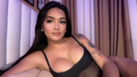 Goddes Renalyn online show from November 16, 10:45 pm