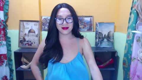HOT CHLOE 3 online show from June 18, 3:56 am