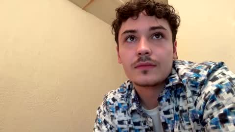 yungstudbev online show from October 7, 5:31 pm