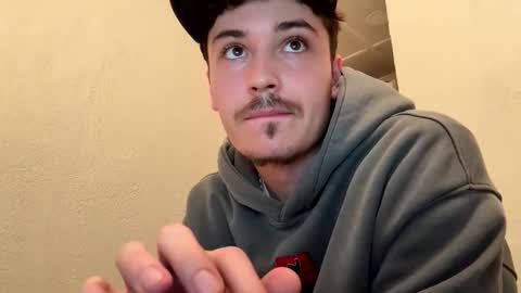 yungstudbev online show from September 19, 12:26 am