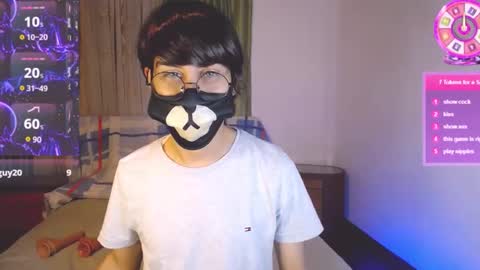 Snapshot of yuniorb chatting on January 19, 3:50 am the puppy boy online show from January 19, 3:50 am