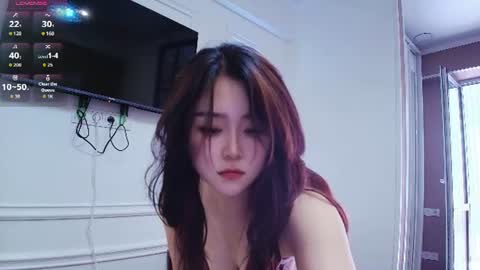 yunlihn_ online show from August 6, 3:15 am