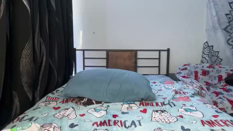 yurdreams_22 online show from February 13, 4:32 pm