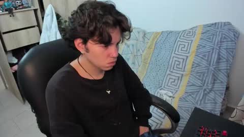 yurii_moody online show from March 4, 1:30 pm