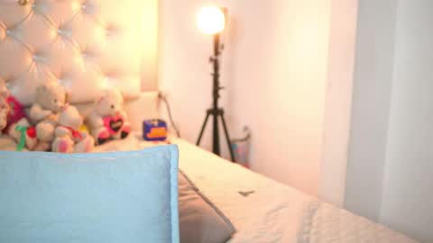 Yuyi Cam online show from November 2, 1:49 am