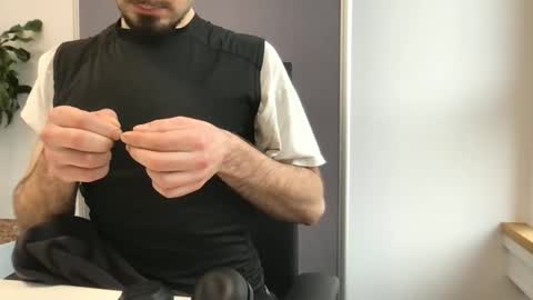 yvesbunnny online show from November 28, 8:54 am