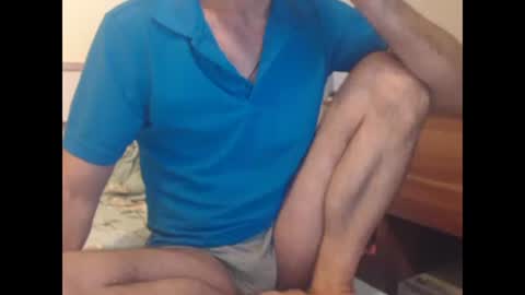 Snapshot of yvesstorm5 chatting on December 3, 7:39 pm yvesstorm5 online show from December 3, 7:39 pm