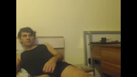 Snapshot of yvesstorm5 chatting on December 23, 6:48 pm yvesstorm5 online show from December 23, 6:48 pm