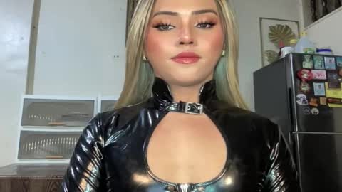 Miss Cali online show from March 12, 8:01 pm