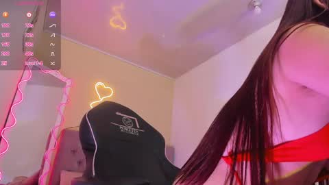 zaafira_tay online show from May 12, 4:27 pm