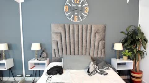 zac online show from November 15, 3:52 am