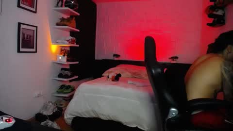 zac_muller1 online show from February 22, 7:12 am