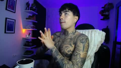 zac_muller1 online show from March 29, 11:45 am