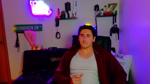 Zach Rhyder online show from March 20, 1:32 am