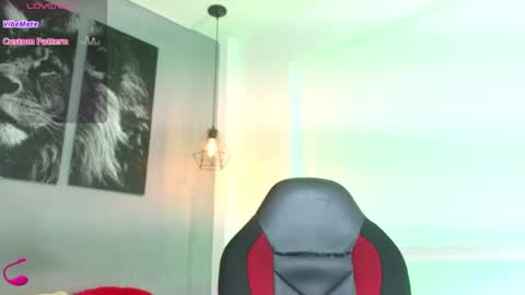 zackdriussyx online show from July 6, 7:38 pm
