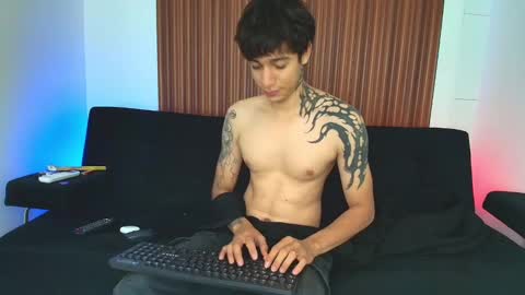 zack online show from February 17, 9:32 pm