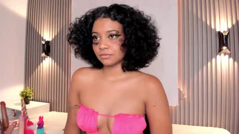Snapshot of zafiiraa chatting on February 15, 3:50 pm zafira online show from February 15, 3:50 pm