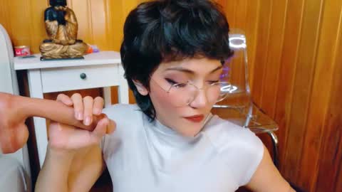 Snapshot of zafiro_gem_ chatting on October 20, 9:42 pm Karina online show from October 20, 9:42 pm