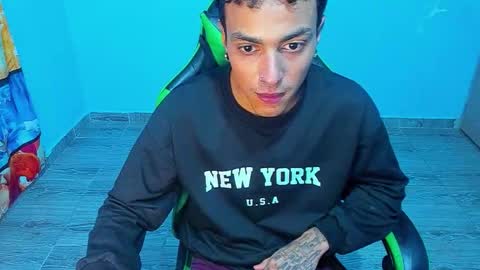 BiG Zafiro online show from February 25, 12:09 pm