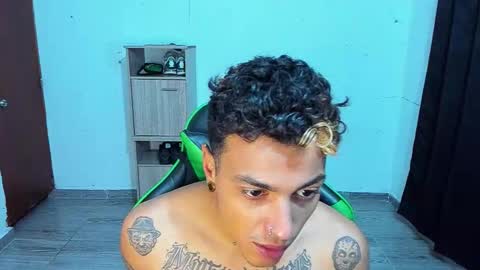 BiG Zafiro online show from March 29, 11:34 am