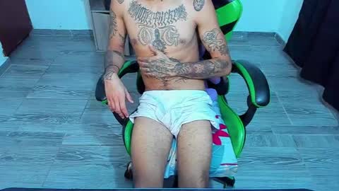 BiG Zafiro online show from April 1, 1:41 pm