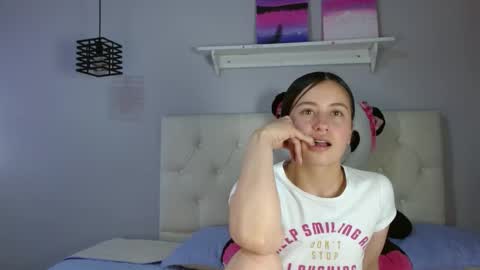 Zaida online show from November 24, 2:27 pm