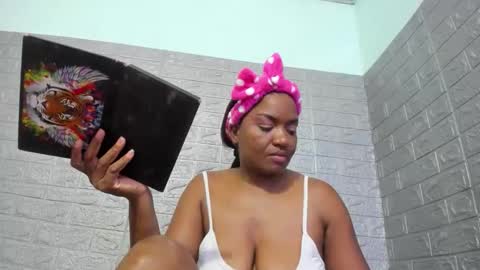 Zamara   online show from June 6, 2:17 am
