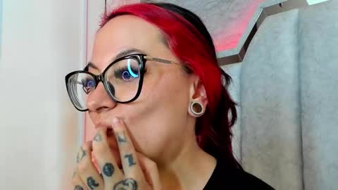   online show from February 13, 9:07 pm