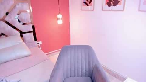 zamira_taylor online show from July 17, 12:56 am