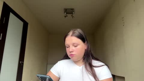 Liana online show from August 5, 8:22 am