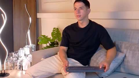 Zane Dawson online show from December 18, 9:32 pm