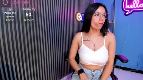  ZARA online show from February 20, 10:37 pm