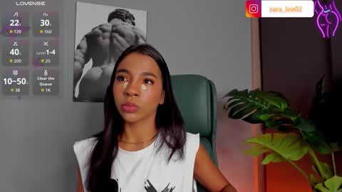 Zara online show from March 4, 11:51 am