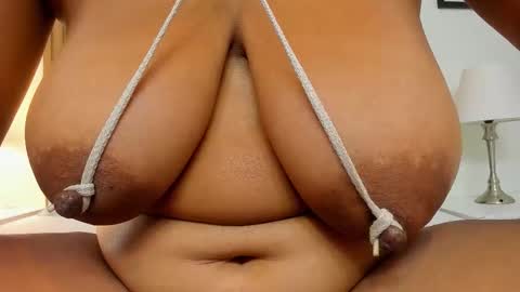 Snapshot of zara_lopez chatting on September 21, 7:40 pm zara lopez online show from September 21, 7:40 pm
