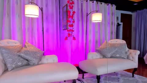   online show from February 28, 11:09 pm