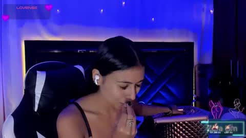 Zara Lim  online show from December 3, 9:04 pm