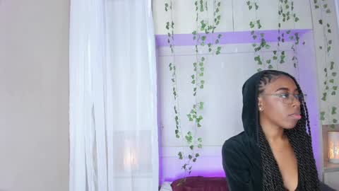 SARA  online show from May 29, 2:09 am