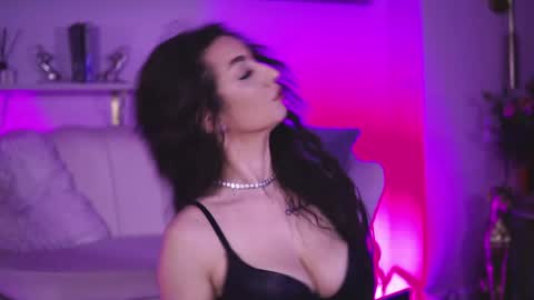 Mira online show from April 19, 3:18 am