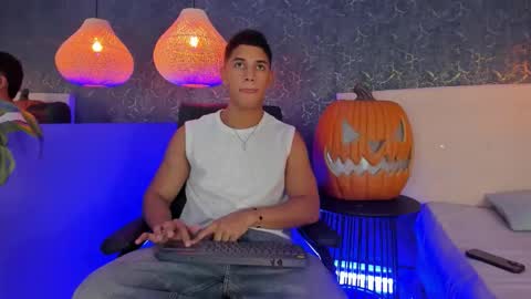 Zayn Cross online show from October 21, 5:34 am