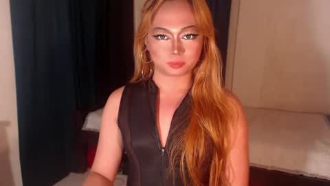 zemi_max online show from July 26, 5:54 pm