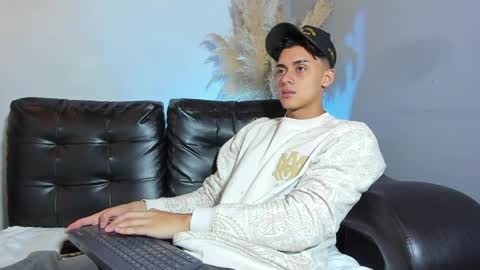 Zeus Brant online show from April 10, 2:00 pm