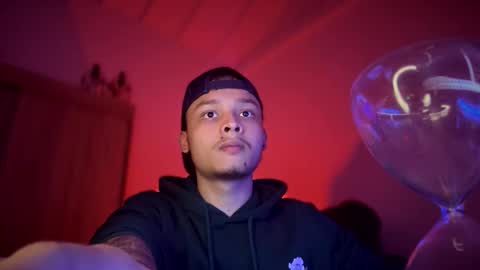 zeus online show from April 24, 3:19 am