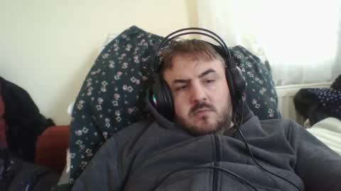 zH1NaSaH online show from April 18, 9:44 am