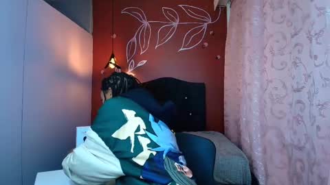 Zia Green online show from February 11, 12:15 pm