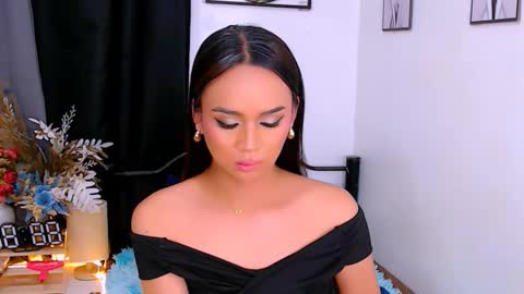 Zia online show from March 11, 6:33 pm